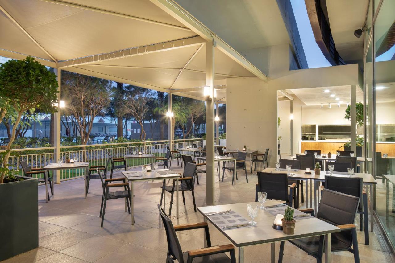 Nirvana Cosmopolitan - Convention & Sports Center Resort 5*