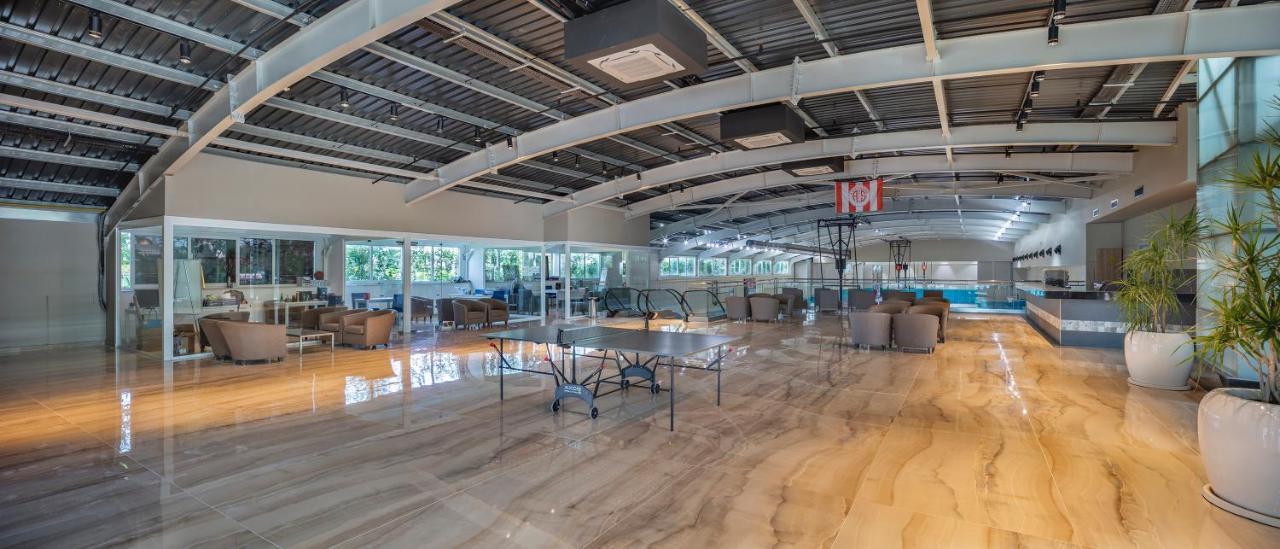 Station touristique Nirvana Cosmopolitan - Convention & Sports Center Antalya