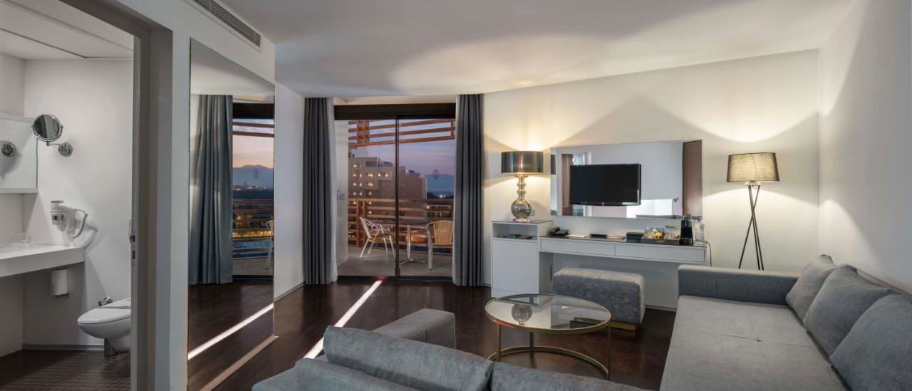 Nirvana Cosmopolitan - Convention & Sports Center Resort Antalya