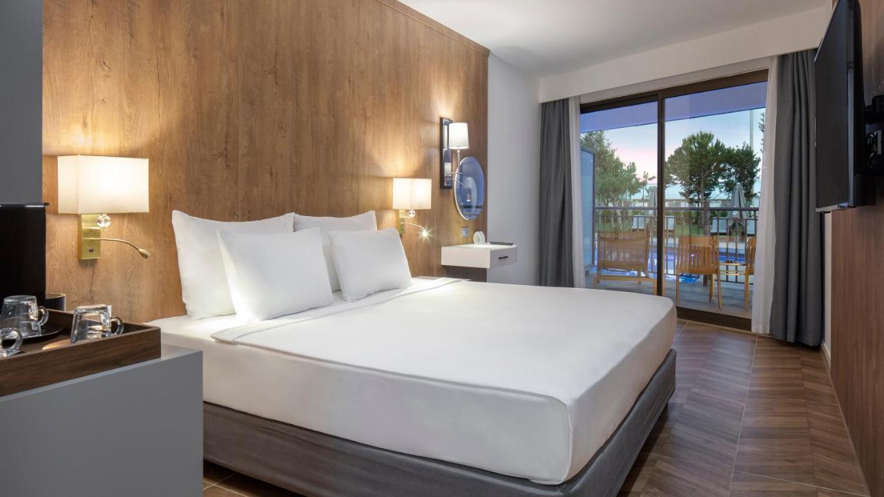 Nirvana Cosmopolitan - Convention & Sports Center Resort Antalya