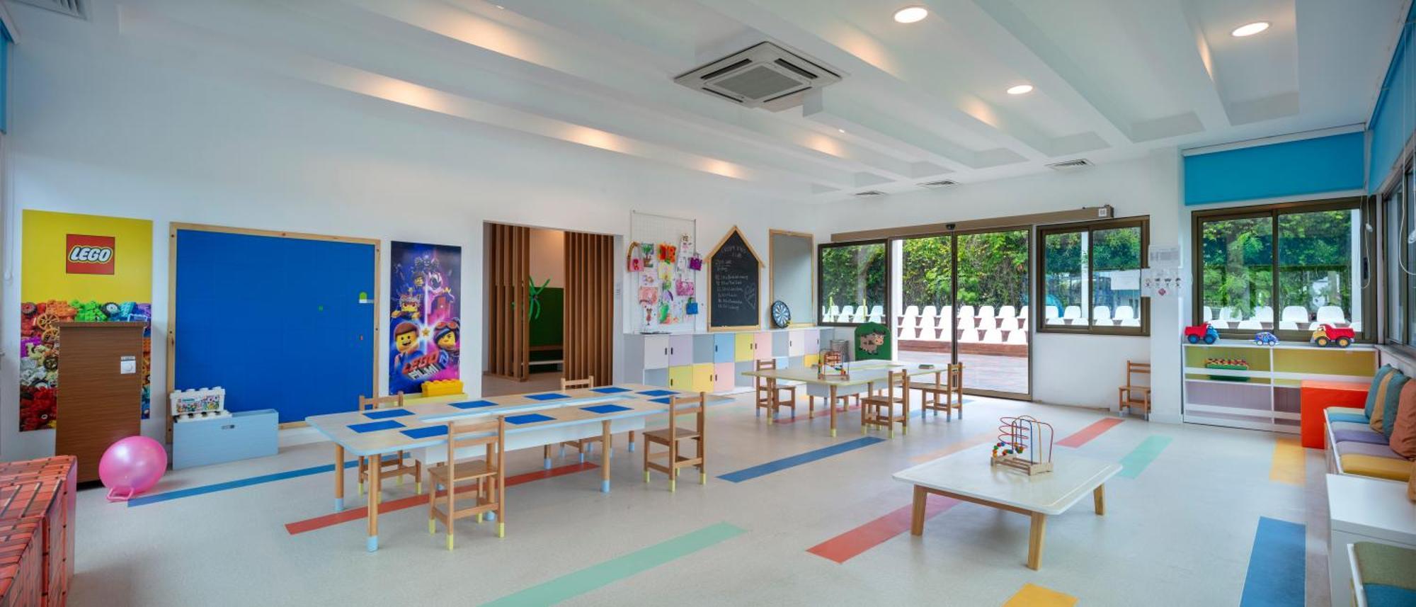 Nirvana Cosmopolitan - Convention & Sports Center Resort Antalya